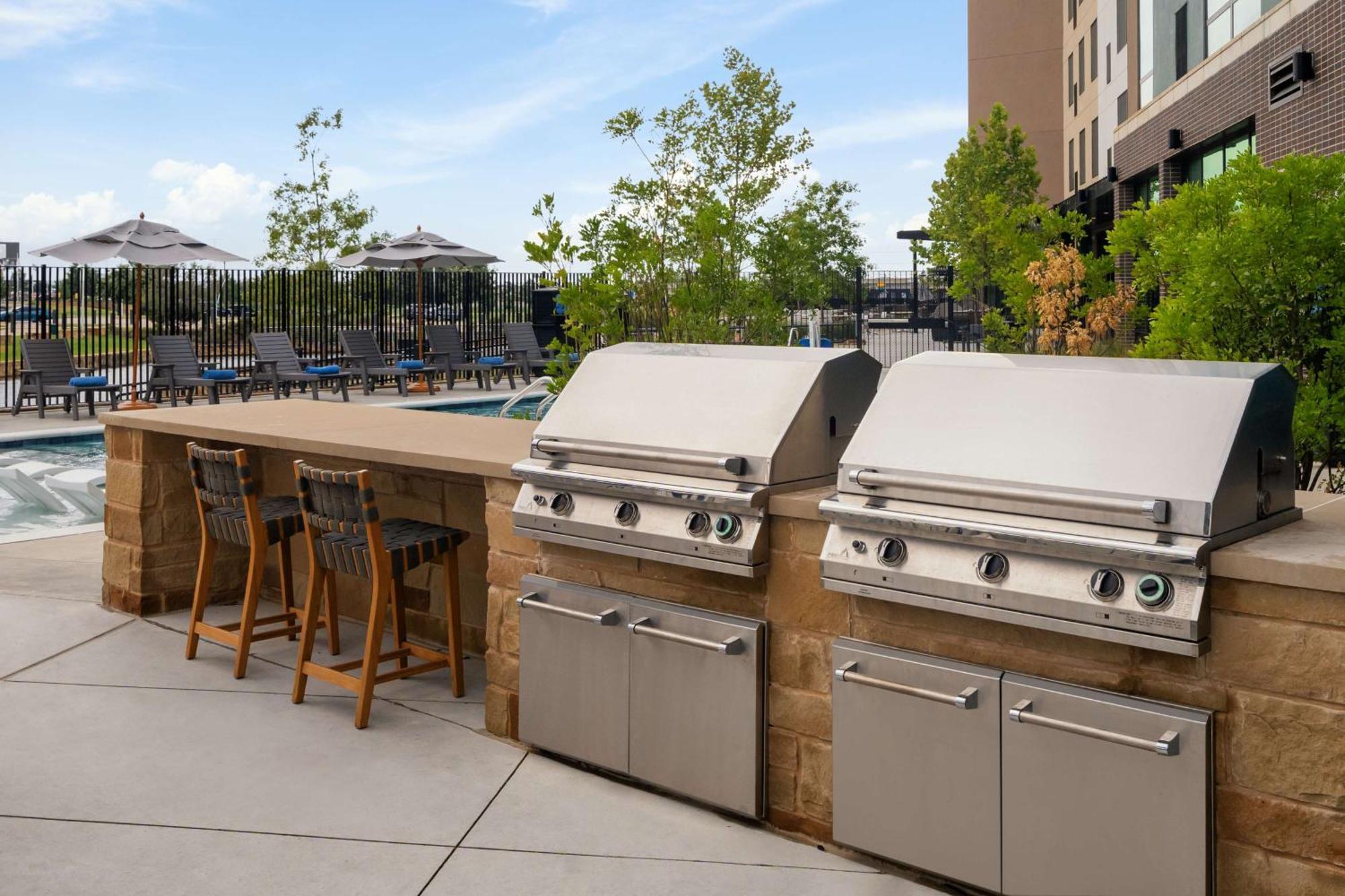 Homewood Suites By Hilton Grand Prairie At Epiccentral Exterior photo